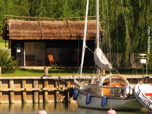 Finnland-Bootshäuser-Schären