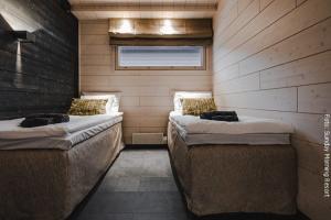 Pyhae Parkside Apartment