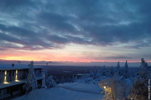 Hilltop Hotel Iso-Syote Blaue Stunde
