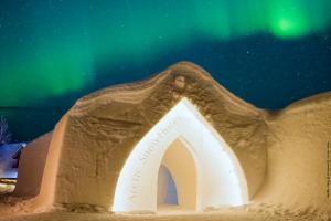 Schneehotel und Glasiglus Finnland